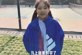10岁王诗龄不再肉嘟嘟，圆脸瘦出尖下巴，比妈妈李湘还美图片