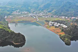 乡村振兴·十村记 水村山郭世外桃源——轻土坪村留住乡愁的实践图片