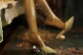 《第一炉香》，一曲爱的沉沦图片