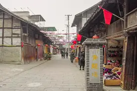 峨眉山下的最美古镇，小吃才是它的灵魂图片