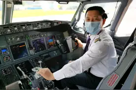 海航旗下乌鲁木齐航空机长宋立军：履职尽责，永葆共产党员本色图片