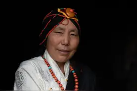 阿坝的安多藏族图片