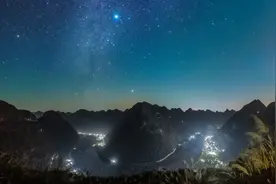 “追星”8年，广西摄影师拍下璀璨星河，让无数人领略星空震撼之美图片