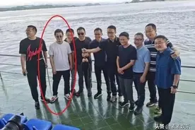 张大奕穿孕妇装直播被质疑已怀孕，原配董花花的压力真的来了？图片