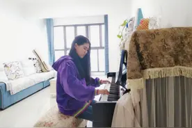 唱歌跳舞弹琴打鼓，晨跑健身样样不落，这个浙大女生的生活超酷！图片