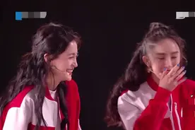 浙江台跨年：杨幂杨颖“丑”，蔡徐坤高能暴击，胡彦斌撞脸潘长江图片
