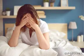 父母偶尔的示弱，反而会让孩子变得更加的优秀，别不信图片