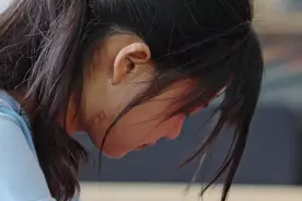 花季少女身患癌症，寻找亲生父母视频封面