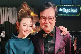 晒晒黄百鸣住的豪宅，74岁还能开游艇出海，如今更像个年轻人图片