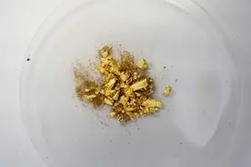 迪拜的资源，却过着非洲的生活，山西发现160亿金矿，谁受益？图片