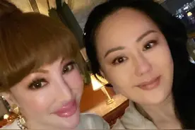 自然脸太美了，56岁章小蕙不显老，对比网红脸高级多了图片