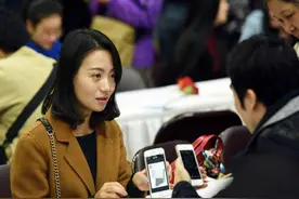 95后相亲新标准：“两有一无”父母更受欢迎，退休金是“硬通货”图片
