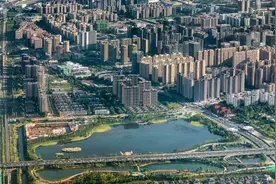 3年前“日光盘”即将取证：锦城湖边学区洋房，剪刀差近5000图片