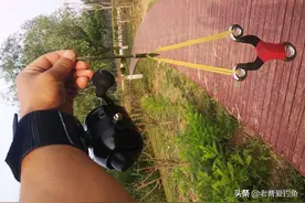 “射鱼”这种特殊钓法，比锚鱼还可怕，对鱼伤害很大，钓友请远离图片
