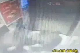 令人发指！合肥一女子电梯内遭暴打！监控曝出图片