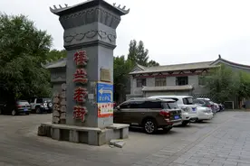 浏览楼兰老街 撒野库木塔格沙漠图片