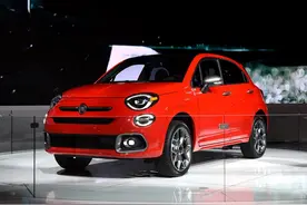 国内基本看不到的菲亚特500X，1.0T三缸估计比奇瑞QQ还要差图片