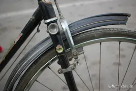 永久牌自行车保存了25年，几乎全新，大爷要价900贵吗？图片