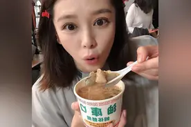 徐若瑄一个月增肌甩脂12斤，大晒川字腹肌，秘诀是：改变进食时间图片