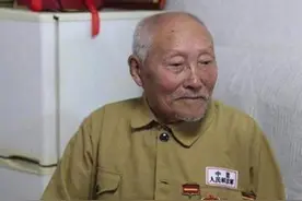 街头有个“破烂王”，严守秘密70年，2019年才暴露真实身份图片