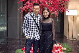 刘德华小姨子狂晒女儿礼物，赌王千金何超盈送上万元婴儿车图片