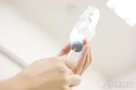 青霉素过敏很可怕，为什么在国内要做“皮试”，欧美国家却不用？图片