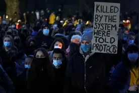 欧洲头条丨新警察法揭开英国民众的世纪伤痛图片
