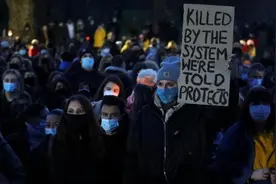 欧洲头条丨新警察法揭开英国民众的世纪伤痛图片