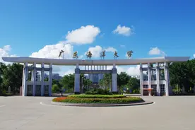 广东湛江有哪些学校？图片