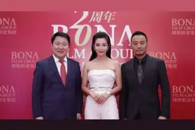 博纳影业副总裁黄巍跳楼，北京再现新冠病例，疫情何时彻底结束？图片