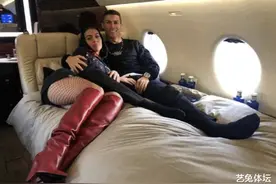 世界顶级球星有多奢侈？宠妻C罗最壕，喷气式飞机当代步工具图片