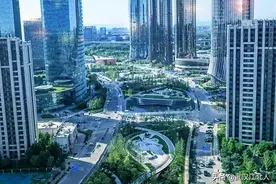 黄陂南部，汉口北这个地方，两座全玻璃幕墙大楼马上建成图片