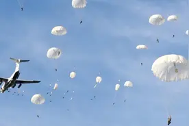 俄罗斯将在克里米亚常驻空降兵部队图片