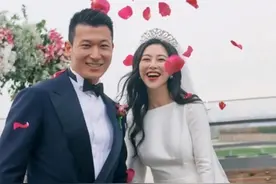 朱珠挺“超大”孕肚出镜，被疑怀了“两个娃”，她是怎么做到的？图片