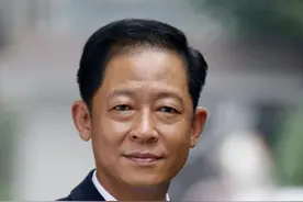 王志文：7任女友无缝衔接，为何婚后无绯闻？看看老婆身份就懂了图片