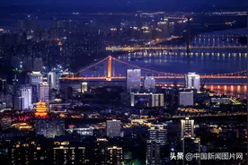 湖北武汉：江城夜色图片