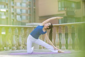 一个女人，不讲究吃穿、也不喜欢买化妆品，到底是什么样的心理？图片