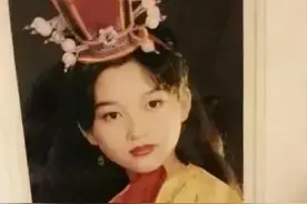 “甜歌玉女”金莎的毁灭史，和与她“纠缠”的著名有妇之夫图片