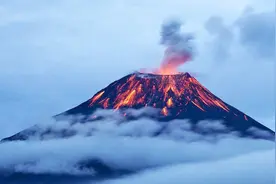 沉睡300年的富士山，如果突然爆发，日本能扛得住吗？图片