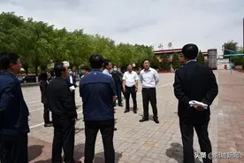 ​孟维君调研校园改建及周边环境整治工作图片