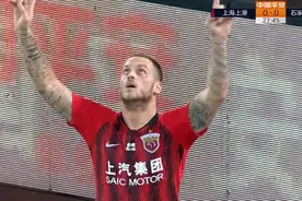 中超又闹1笑话！都以为上港进球了，解说员14分钟后才意识到是0-0图片