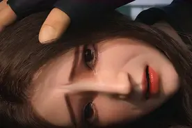 真正的大女主国漫开播，开局先蹲八年男女同狱，出来后只想开车图片