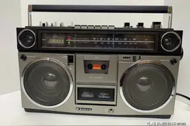三洋 于1979年推出M9990便携式收音机、录音机图片