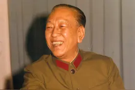 瑞典将军嫌中国大使太土，问他带过多少兵，大使：也就三四十万图片