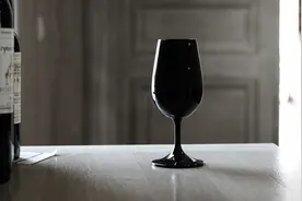 小酒窝 | 波尔多葡萄酒五大分级制度图片