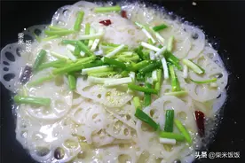 炒藕片，怎么做才能洁白又脆嫩？才知道，原来有这么多小技巧图片