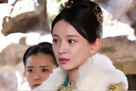 《知否》盛墨兰出嫁时，为何嬷嬷让她弓着身子？主要因为两个原因图片