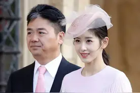 “奶茶妹妹”章泽天的上位史：拒绝张艺谋，只爱刘强东图片