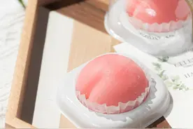 中街冰点新品“多肉桃桃”粉嫩登场！这才是真正的人间水蜜桃图片