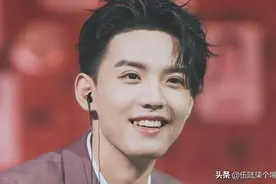 年纪轻轻喜当爹，明明还是小鲜肉，这三位男星早已是当爸的人了图片